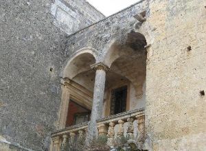 Rione Tutino - Castello dei Castello dei Trane del '500 - Uno scorcio dell'interno 